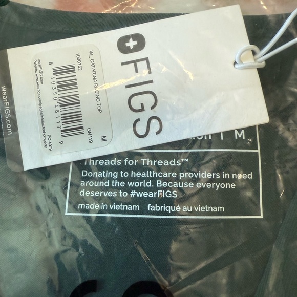 NWT Figs medium Catarina one pocket top British Racing Green scrub top - Picture 2 of 3